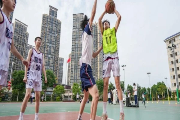 莱昂压阵波兰男排世锦赛卫冕征程中的进攻效率变化与核心作用分析